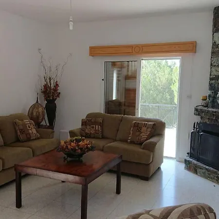 Village Sleeps 6 With Pool