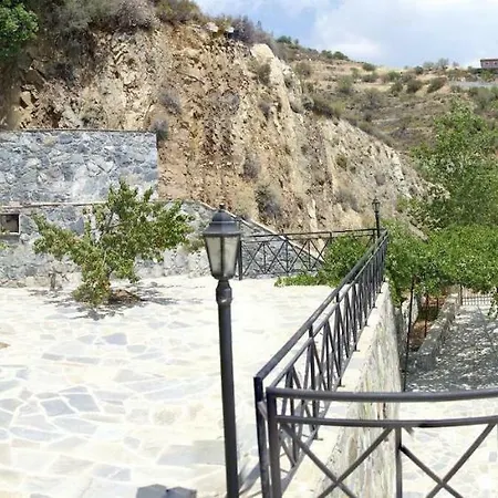 Village Sleeps 6 With Pool Βίλα